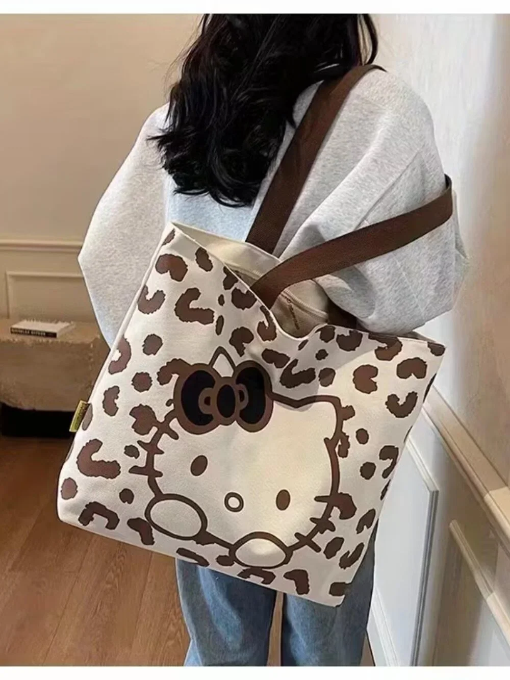 HELLO KITTY Brown & White Canvas Tote Shopping Bag (NEW &‎ SO CUTE!)